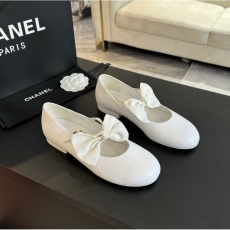 Chanel Low Shoes